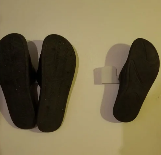 Sandal Flip-Flop Wall Hook by JerraCom