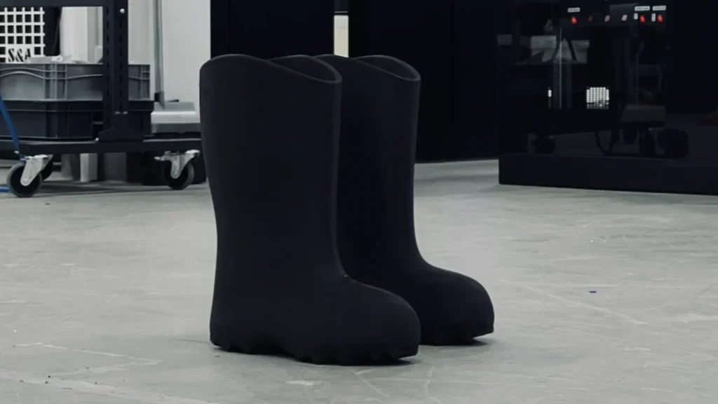 3D printed boots. (Image Credit: Zellerfeld)
