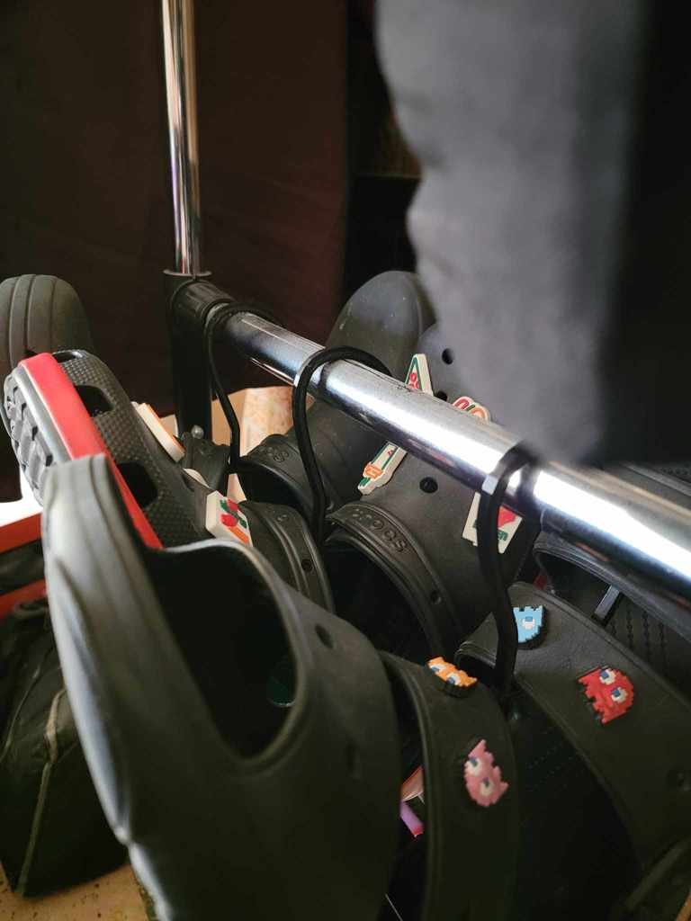 Shoe Hanger (Clothing style) by rux_ton - Image 3