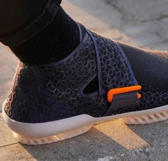 Polish students design eco-friendly 3D printed shoes & amp; customization app