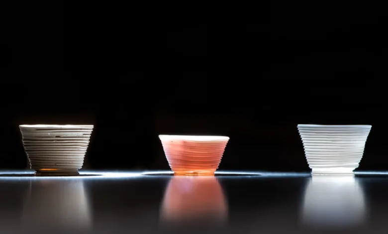 Low-temperature 3D-printed glass bowl with concentric filament layers