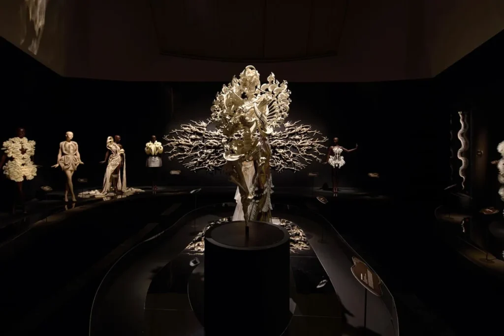 Installation view of IRIS VAN HERPEN’s “Sculpting the Senses” at ArtScienceMuseum, Singapore, 2025. Courtesy of Marina Bay Sands, Singapore.