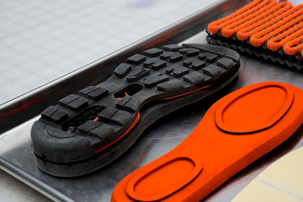 HILOS partners with Steve Madden