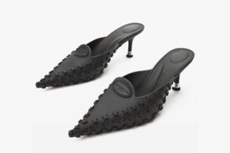 Image courtesy of Alexander Wang, featuring the Griphoria 3D printed stiletto developed with Carbon and HILOS.