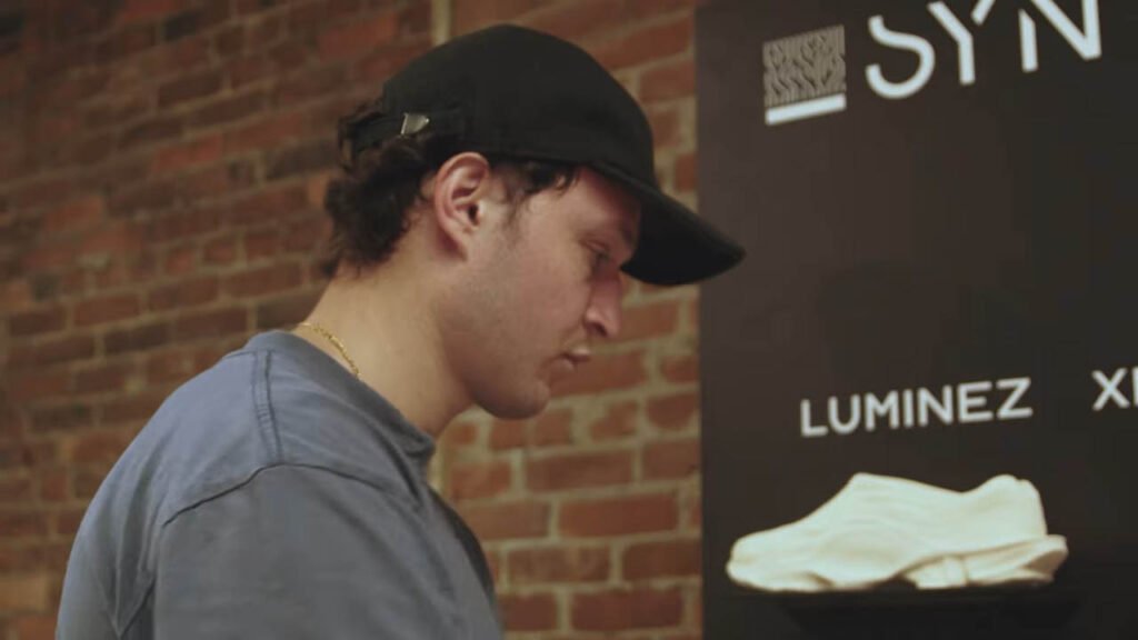 Syntilay Pushes Custom Fit 3D Printed Shoes Through Times Square Retail