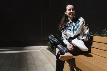 Stef Reid, MBE, World Champion and Paralympian inspired Fitasy with her “one-shoe campaign.” (PRNewsfoto/Fitasy Inc)