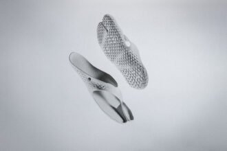 Vivobarefoot Tabi Gen 02 custom fit 3D printed sandal. Image courtesy of Vivobarefoot.