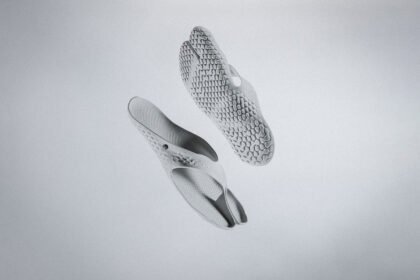 Vivobarefoot Tabi Gen 02 custom fit 3D printed sandal. Image courtesy of Vivobarefoot.