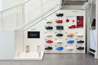 Zellerfeld retail display with 3D printed shoes and a foot scanning station for custom footwear.